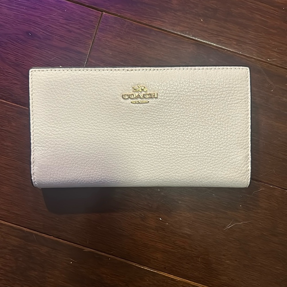 Coach wallet BRAND NEW